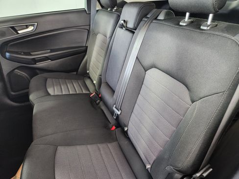 Certified 2021 Ford Edge SE image 14