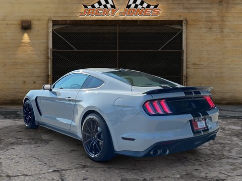 Used 2017 Ford Mustang Shelby GT350 w/ Electronics Package RWD image 6