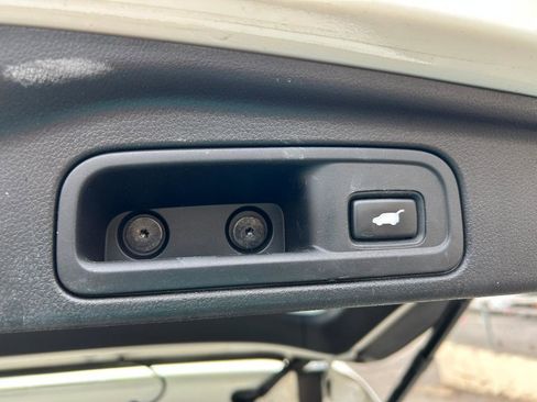 Used 2016 Honda Pilot Elite image 21