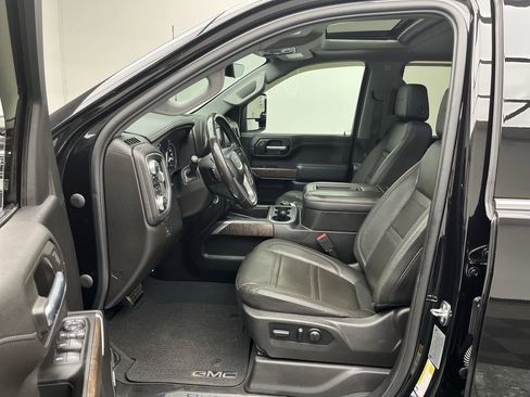 Certified 2022 GMC Sierra 2500 Denali w/ Denali Ultimate Package image 13
