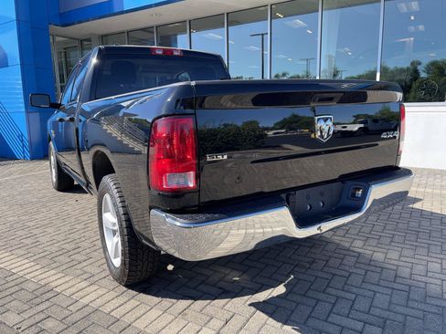 Used 2024 RAM 1500 Classic SLT AWD/4WD image 3