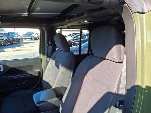 Used 2023 Jeep Wrangler Willys image 24