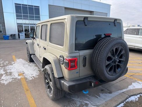 Used 2022 Jeep Wrangler Unlimited Sahara w/ Cold Weather Group image 6