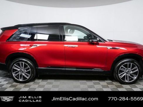 Certified 2026 Cadillac Vistiq Sport w/ LPO, Floor Liner Package image 2