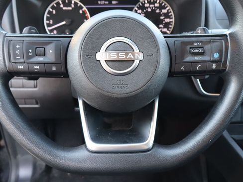 Used 2023 Nissan Rogue SV AWD/4WD image 11