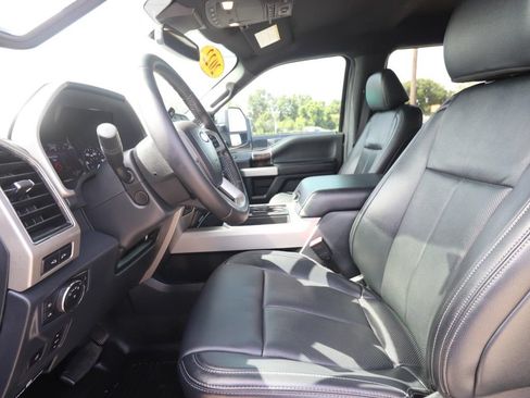 Used 2022 Ford F450 Lariat w/ Lariat Ultimate Package AWD/4WD image 2