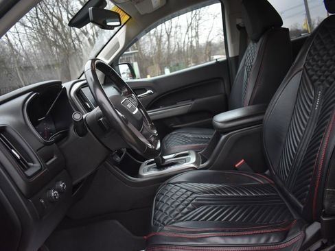 Used 2019 GMC Canyon All Terrain w/ All Terrain X Package image 27