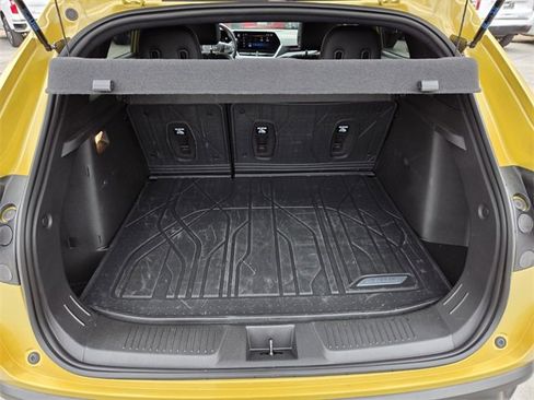 Certified 2024 Chevrolet Trax RS w/ Sunroof Package image 13