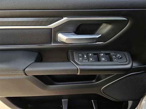 New 2026 RAM 1500 4x4 Crew Cab image 16