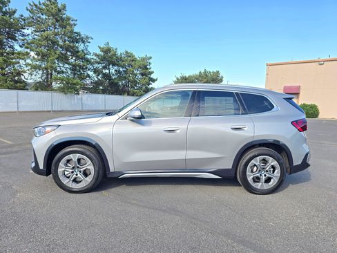 New 2026 BMW X1 xDrive28i w/ Technology Package AWD/4WD image 3