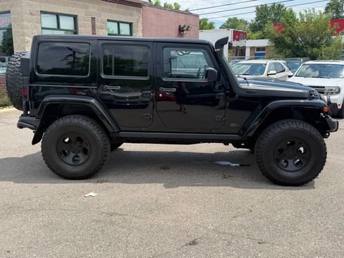 Used 2015 Jeep Wrangler Unlimited Rubicon w/ Dual Top Group AWD/4WD image 6