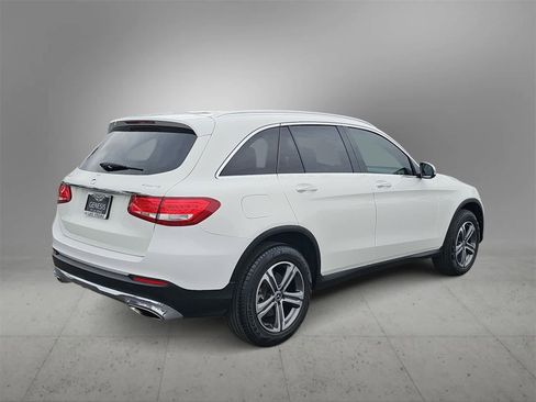 Used 2019 Mercedes-Benz GLC 300 4MATIC image 8