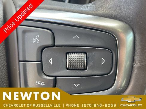 Used 2021 Chevrolet Tahoe Z71 w/ Z71 Off-Road Package AWD/4WD image 15