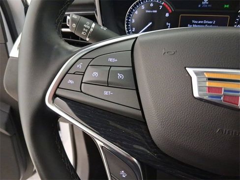 Used 2025 Cadillac XT5 Premium Luxury image 23