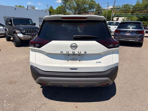 Used 2023 Nissan Rogue S AWD/4WD image 9