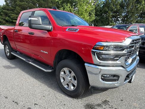 Used 2026 RAM 2500 Big Horn AWD/4WD image 5
