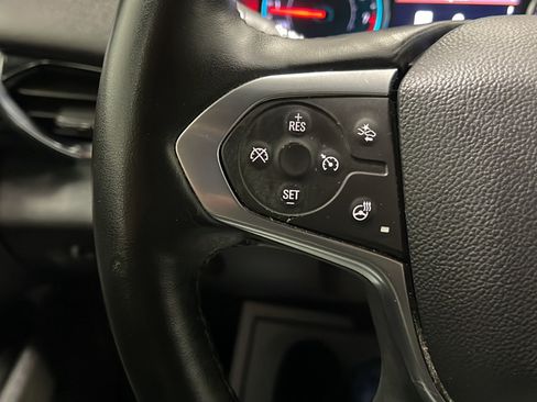 Used 2023 Chevrolet Traverse RS AWD/4WD image 6