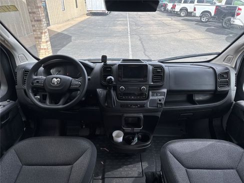 Used 2025 RAM ProMaster 2500 w/ Convenience Group FWD image 5
