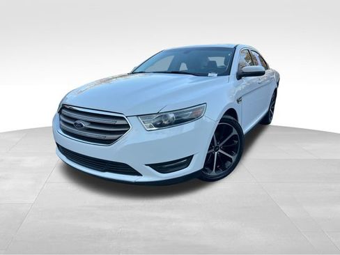 Used 2016 Ford Taurus SEL w/ Equipment Group 201A image 9