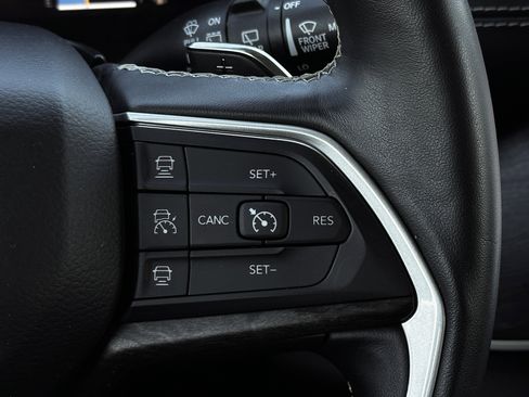 Used 2021 Jeep Grand Cherokee L Limited image 17