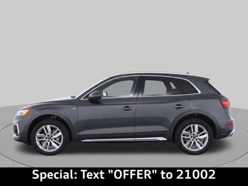 Certified 2023 Audi Q5 2.0T Premium w/ Convenience Package AWD/4WD image 3