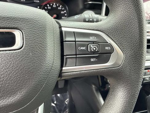 Used 2025 Jeep Compass Sport AWD/4WD image 32