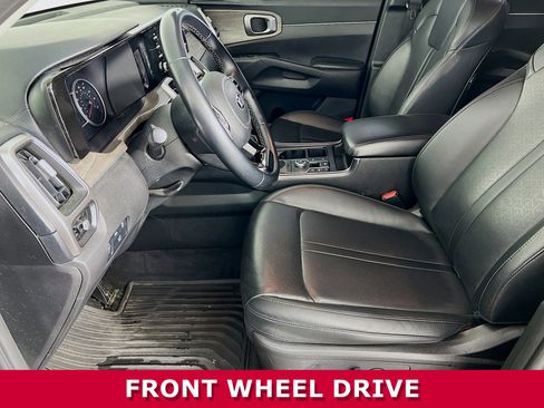 Used 2021 Kia Sorento EX image 3