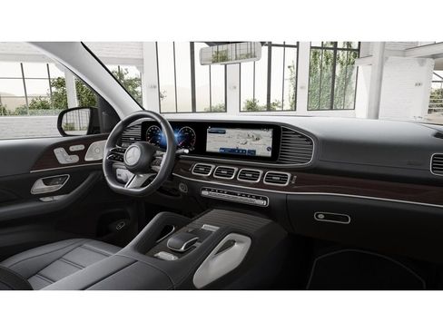 New 2025 Mercedes-Benz GLS 450 4MATIC image 6