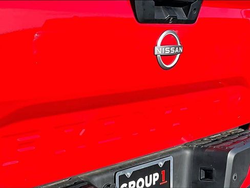 Used 2024 Nissan Frontier SV w/ SV Convenience Package image 9