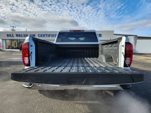 Used 2024 GMC Sierra 3500 SLE w/ SLE Convenience Package image 34