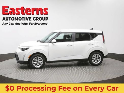 Used 2024 Kia Soul LX w/ Option Group 015 FWD image 56