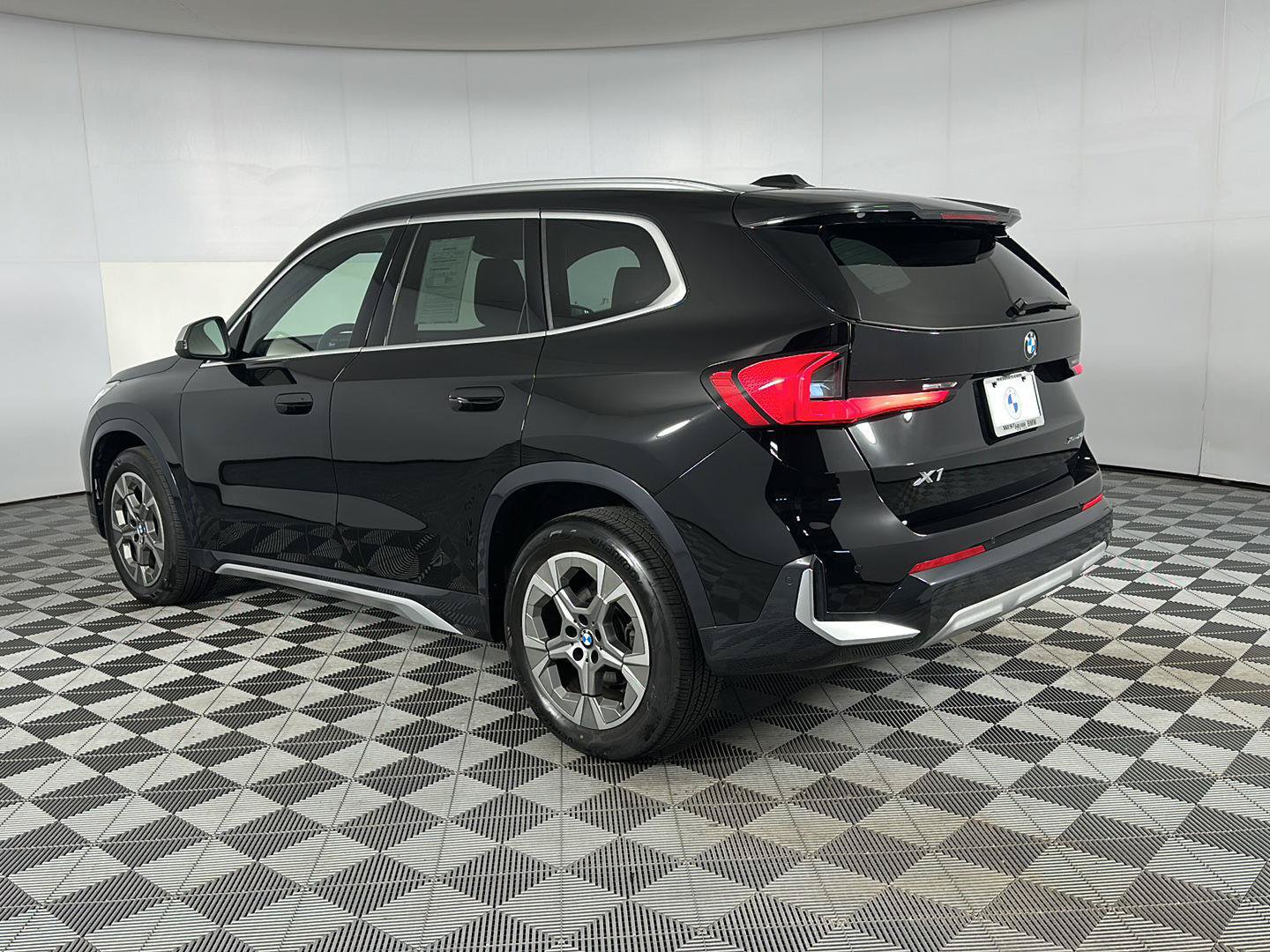 Used 2024 BMW X1 xDrive28i w/ Convenience Package AWD/4WD image 21