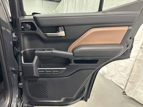 Used 2025 Toyota 4Runner Limited image 50