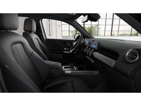 New 2026 Mercedes-Benz GLB 250 4MATIC image 4