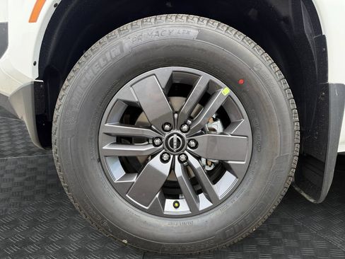 New 2026 Nissan Frontier SV w/ All-Weather Content Package AWD/4WD image 20