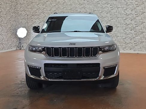 Used 2021 Jeep Grand Cherokee L Limited AWD/4WD image 2