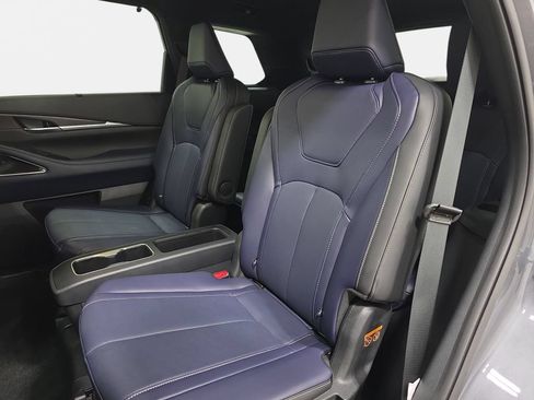 Certified 2026 INFINITI QX60 Sport AWD/4WD image 11