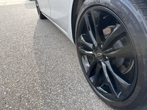 Used 2021 Chevrolet Malibu LT w/ Sport Edition FWD image 13