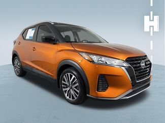 Used 2023 Nissan Kicks SV video 1