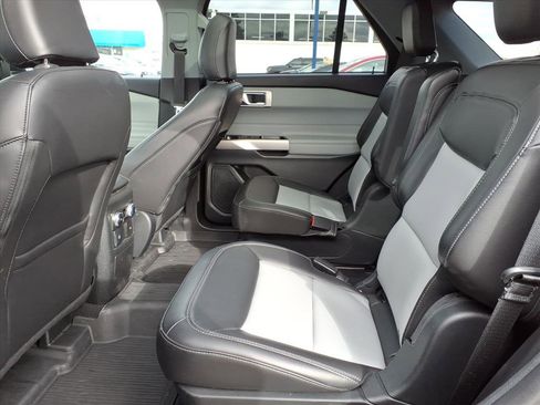 Certified 2023 Ford Explorer XLT w/ Equipment Group 202A image 12