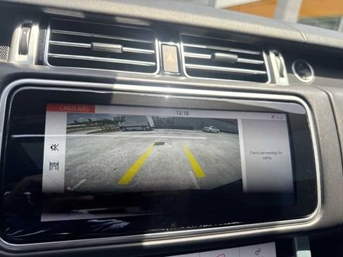 Used 2020 Land Rover Range Rover HSE AWD/4WD image 9