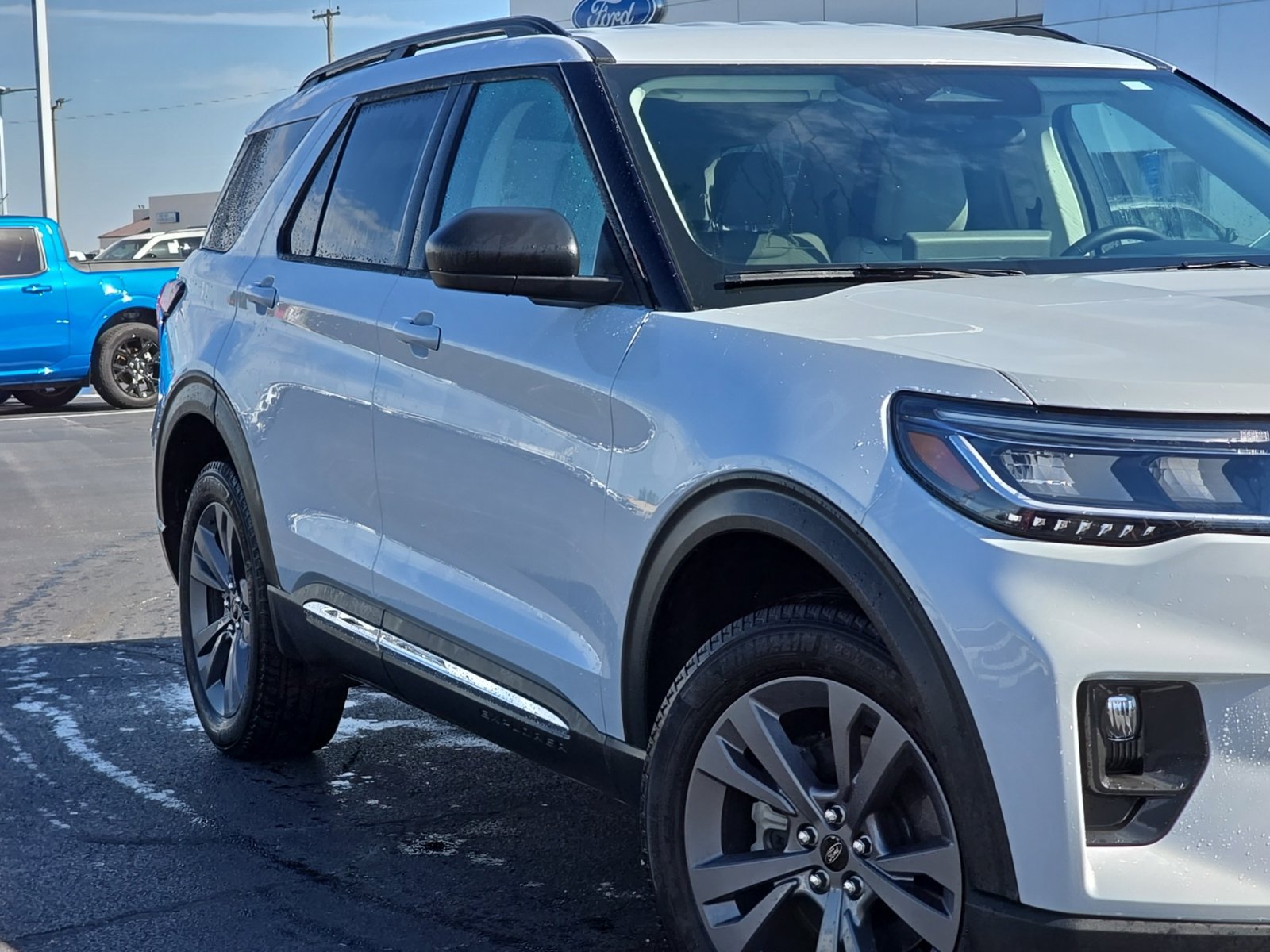 Used 2025 Ford Explorer Active w/ Active Comfort Package AWD/4WD image 66