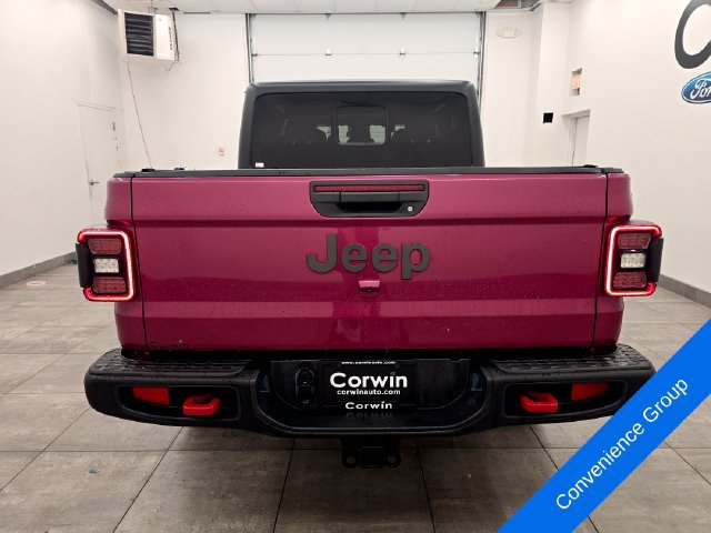 Used 2024 Jeep Gladiator Rubicon w/ Convenience Group AWD/4WD image 4