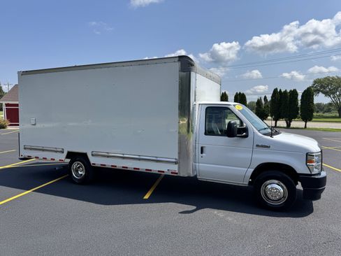 Used 2023 Ford E-350 and Econoline 350 Super Duty w/ Driver's Safety Package RWD image 10