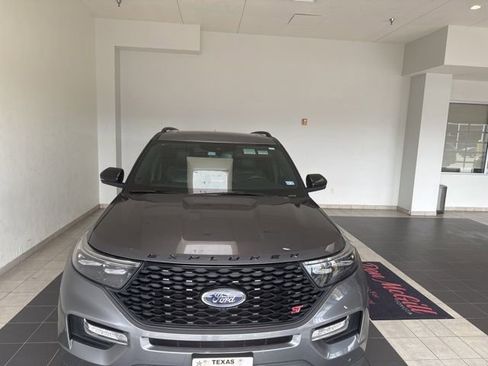 Used 2023 Ford Explorer ST w/ Equipment Group 401A AWD/4WD image 3