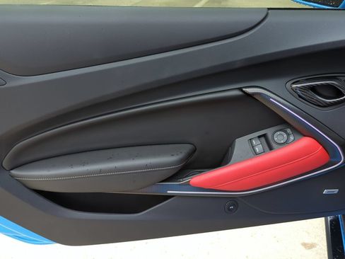 Used 2023 Chevrolet Camaro LT w/ Technology Package RWD image 18