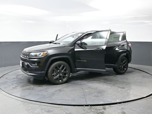 New 2026 Jeep Compass Latitude image 52