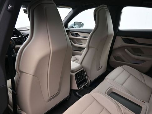 Certified 2024 Porsche Taycan 4S AWD/4WD image 8