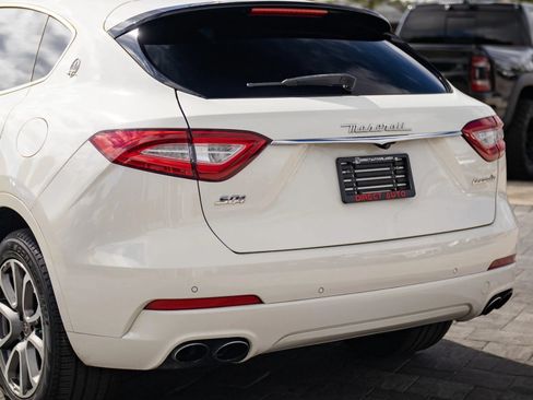 Used 2020 Maserati Levante S AWD/4WD image 10