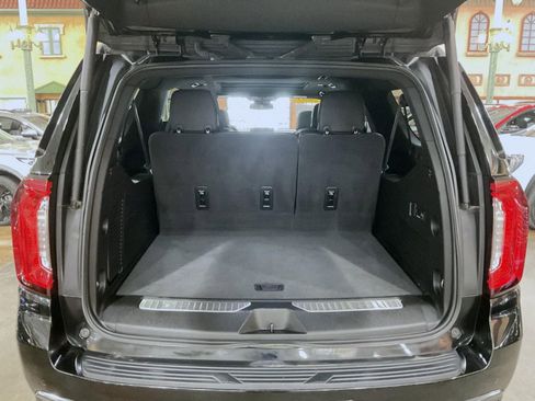 Certified 2023 GMC Yukon XL AT4 w/ AT4 Premium Package AWD/4WD image 23